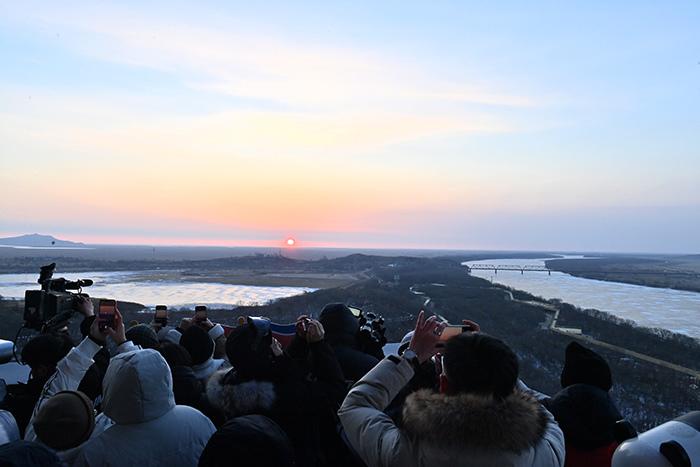 新年日出來(lái)啦！迎接2024年第一縷陽(yáng)光